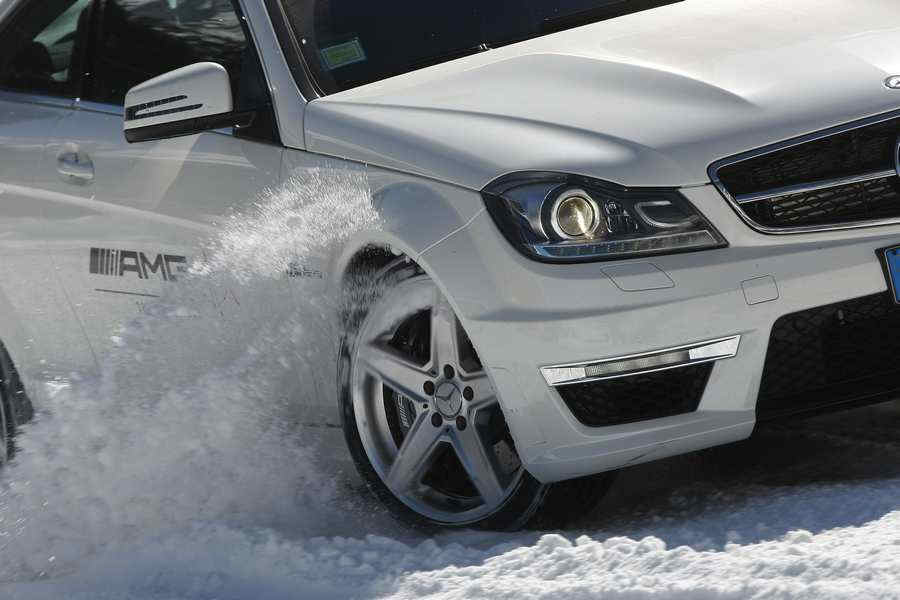 Trazione 4Matic Mercedes sulla neve