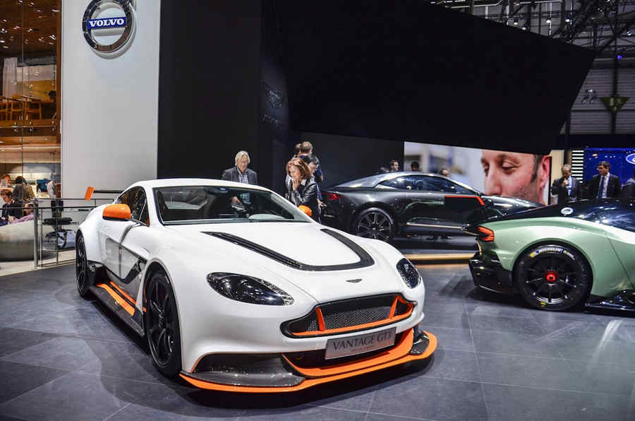 Aston_Martin_Vantage_GT3_02_Salone_Ginevra_2015