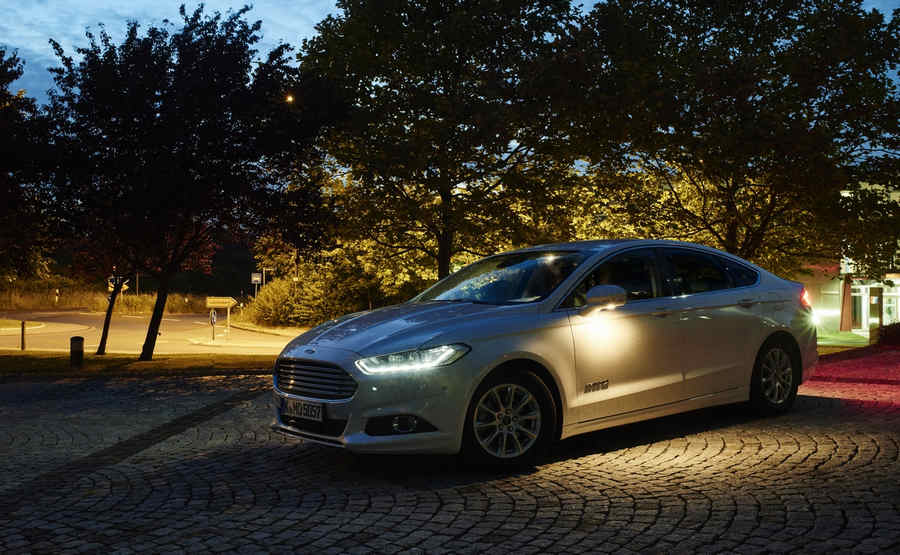 Ford Developing Advanced Headlights that Point Out People, Anima