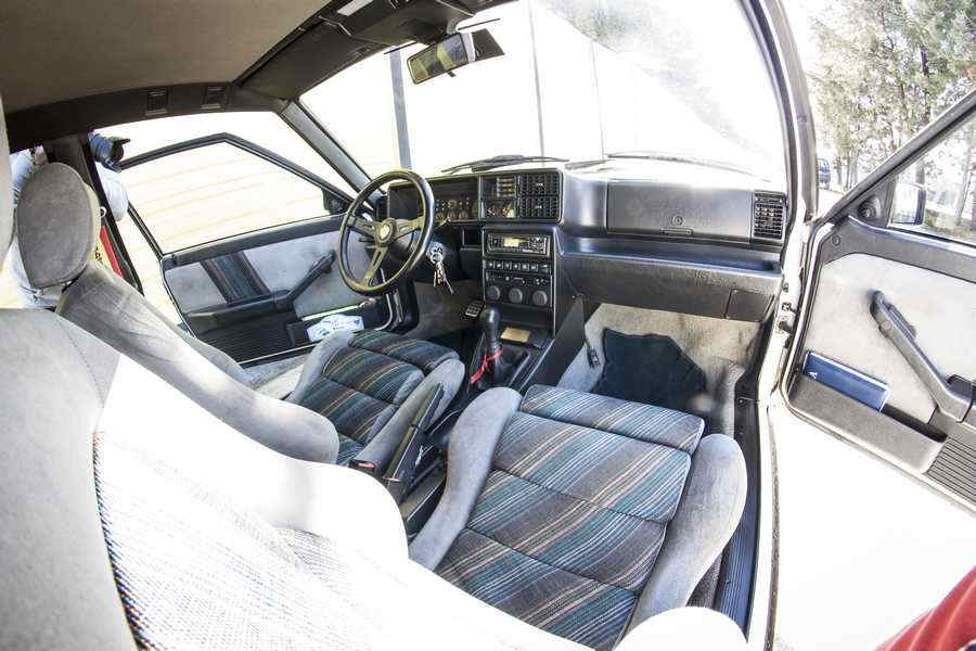 Lancia Delta 4WD (11)