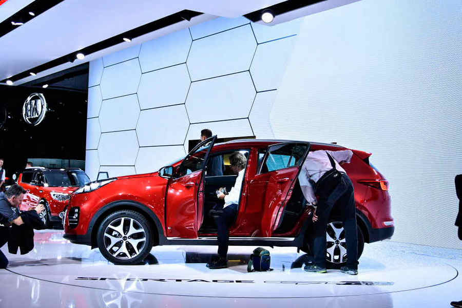 Kia_Sportage_Salone_Francoforte_2015_08
