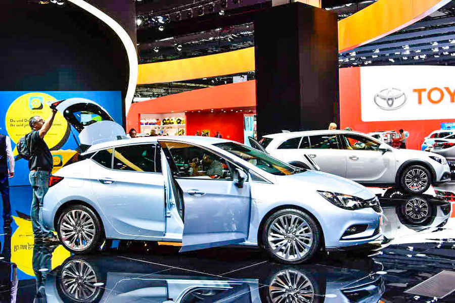 Opel_Astra_Salone_Francoforte_2015_05