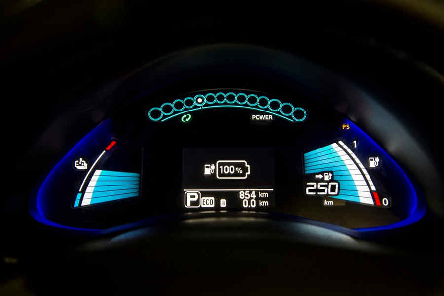 nissan-leaf-2016-autonomia-250-km-8