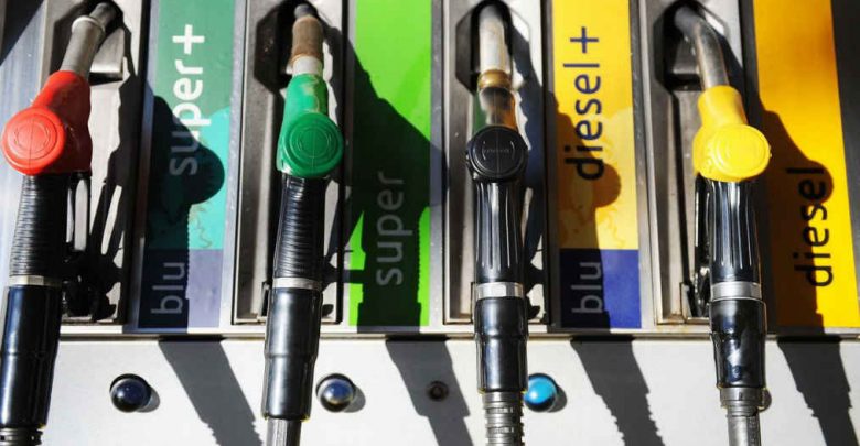 Nuovo governo accise carburante riduzione prezzo benzina