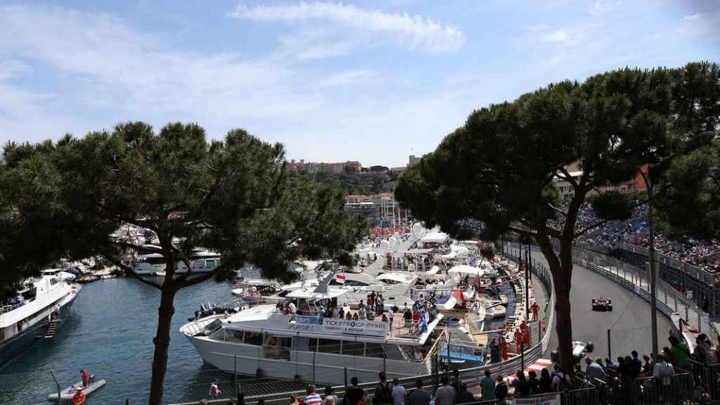 F1-2016-Gp-Monaco-yacht