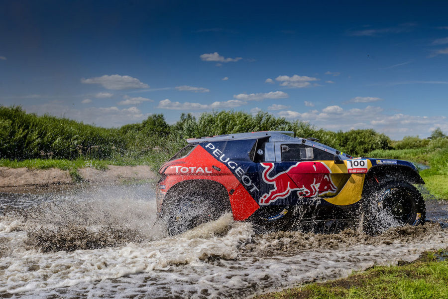 Peugeot-2008-DKR-Silk-Way-Rally-Tappa-3 -2