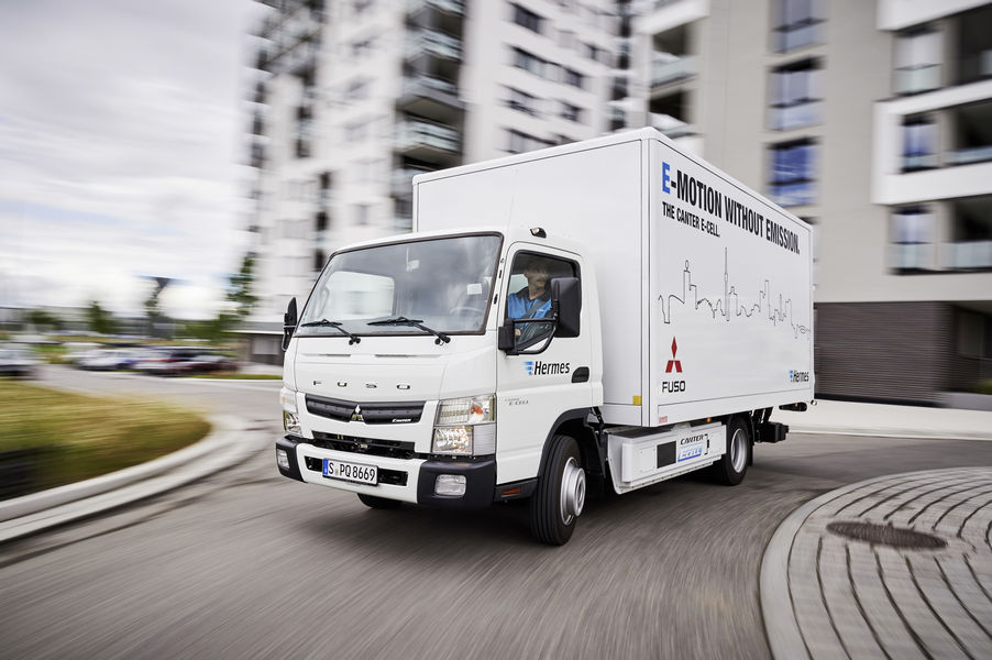 Weltpremiere für den Mercedes-Benz urban eTruck: lokal emissionsfreier und leiser Verteilerverkehr