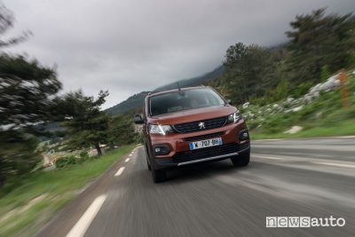 Peugeot Rifter GT Line, vista frontale