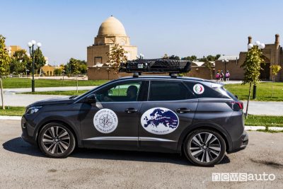 Viaggio a Samarcanda Peugeot 3008 sulla Via della Seta