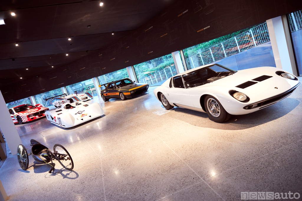 dallara-academy- esposizione auto