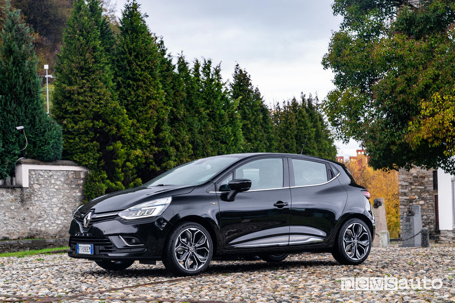 Renault_Clio Moschino, vista laterale