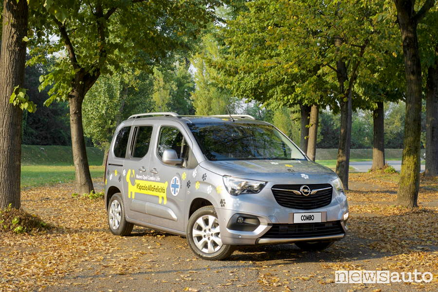 Auto Per Cani Opel Combo Life ed ENPA