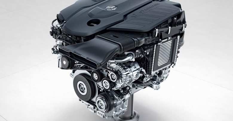 Motore-Mercedes-6-cilindri-diesel-om-656