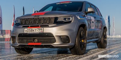 Jeep Grand Cherokee Trackhawk, record di velocità su ghiaccio
