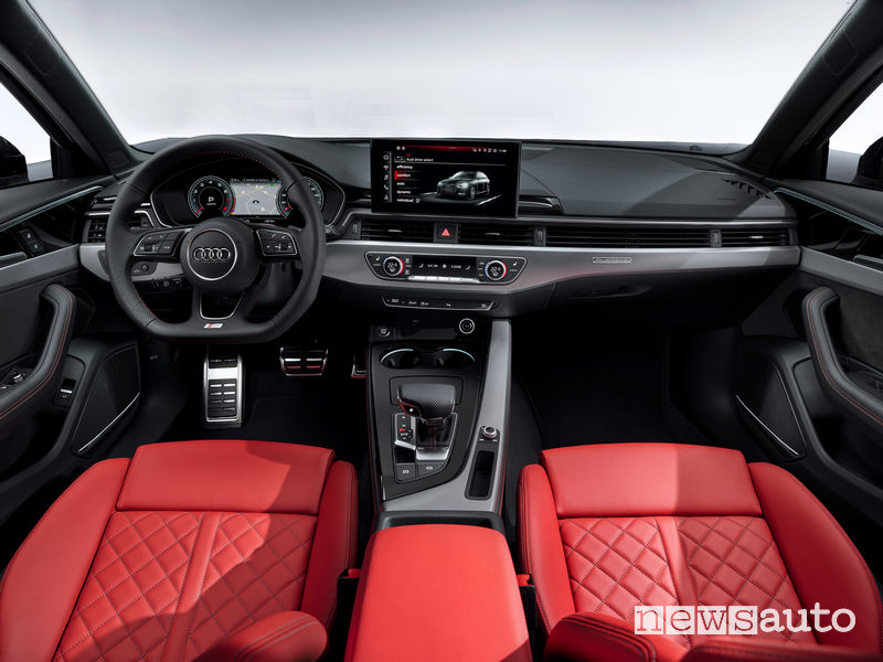 Audi A4 Avant plancia strumenti