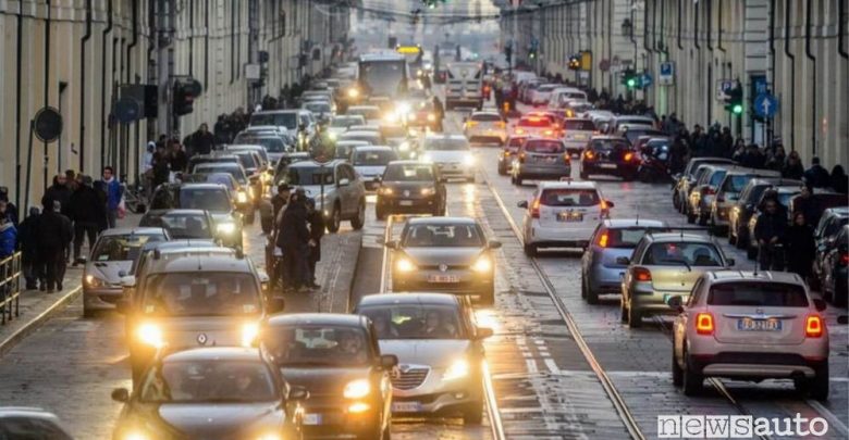 Proroga al blocco della auto diesel Euro 4 in Piemonte, Lombardia, Emilia Romagna e Veneto