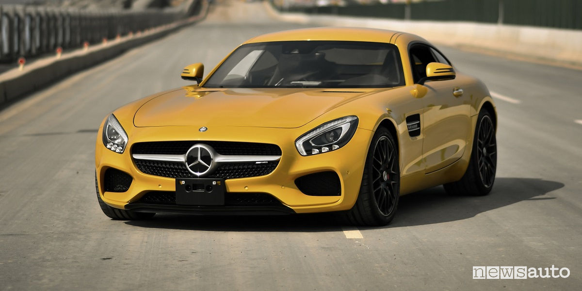 Noleggio auto tedesche Mercedes-AMG GT