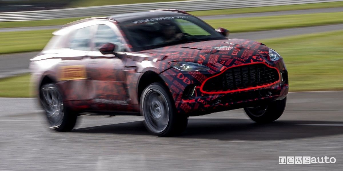 Aston Martin DBX