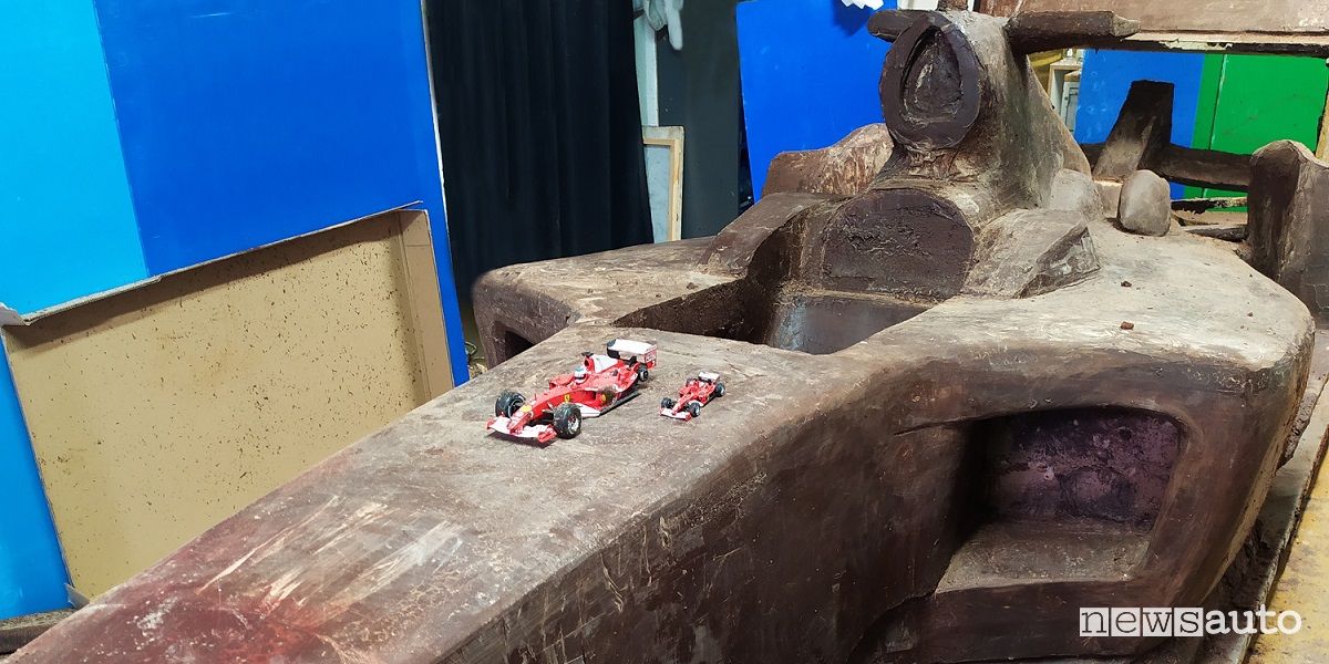 Schumacher Ferrari F1, la F2004 diventa una scultura di cioccolato
