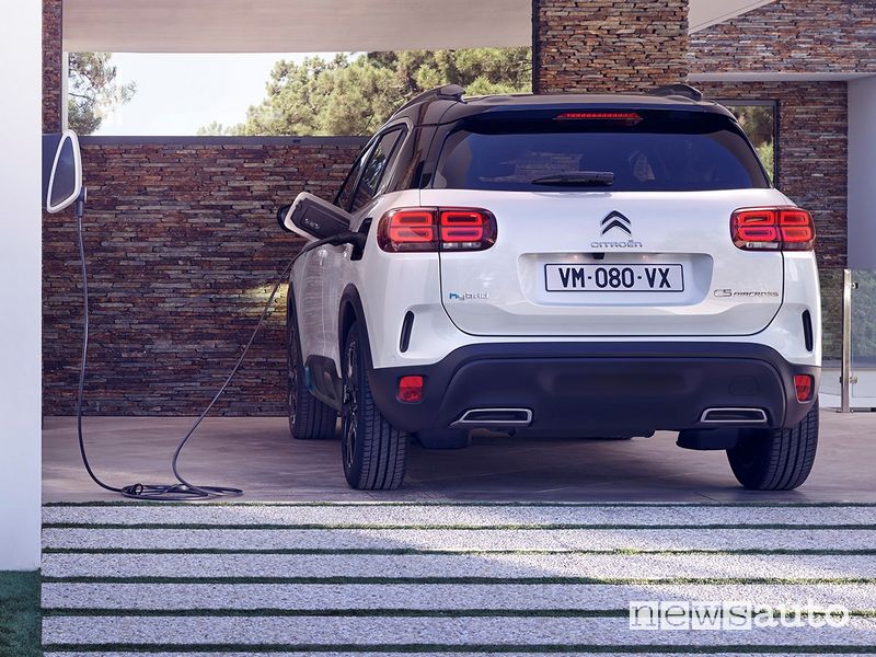 Ricarica da wallbox domestica Citroën C5 Aircross Hybrid plug-in