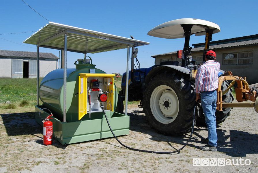 rifornimento cisterna gasolio agricolo