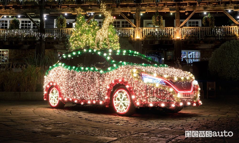 Luminarie di Natale Nissan Leaf