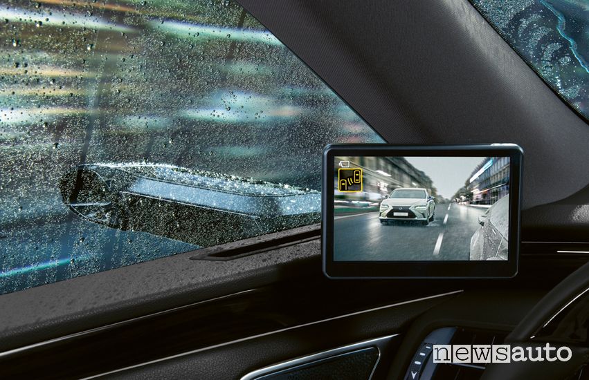 specchietti virtuali telecamera Lexus ES 300h
