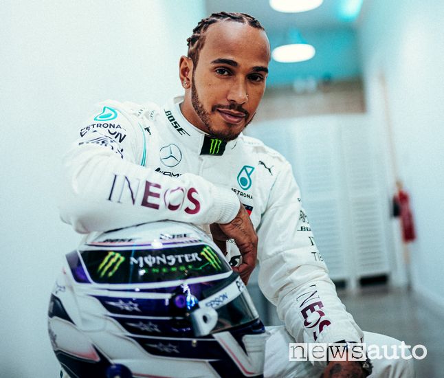 Lewis Hamilton 2020, con il suo Casco