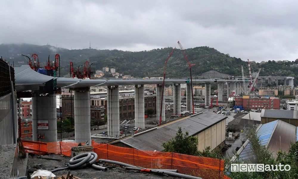 Ponte di Genova fuori norma