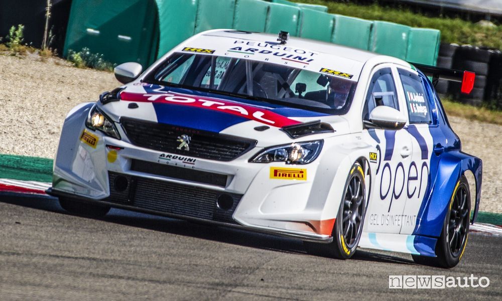 Peugeot 308 TCR, prima vittoria a Varano nella serie turismo ATCC