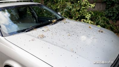 come rimuovere resina auto