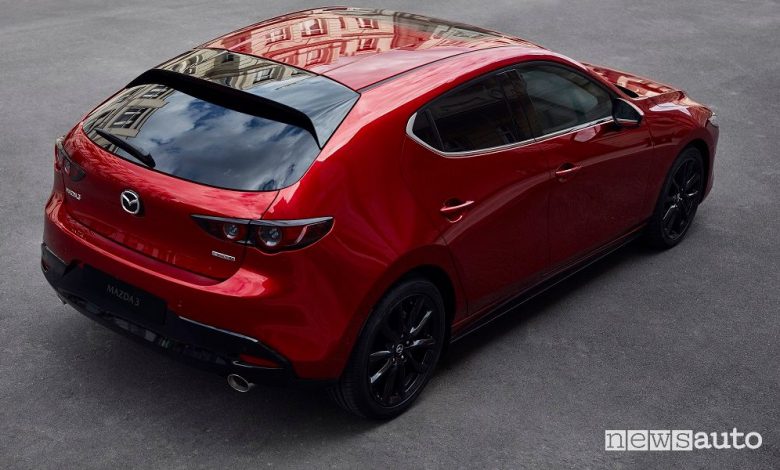 Mazda3 2021, cosa cambia, caratteristiche e prezzi