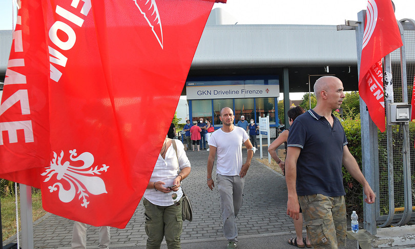 A seguito dei licenziamenti protestano i dipendenti presso lo stabilimento GKN a Campo Bisenzio.