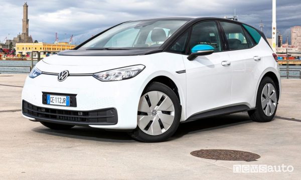 Noleggio auto a Genova, Elettra Car Sharing con le elettriche Volkswagen