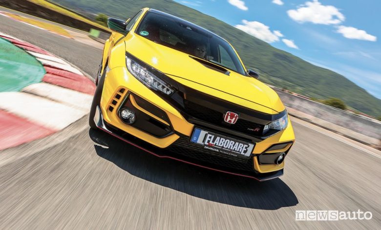 Vista frontale Honda Civic Type R Limited Edition test all'ISAM di Anagni