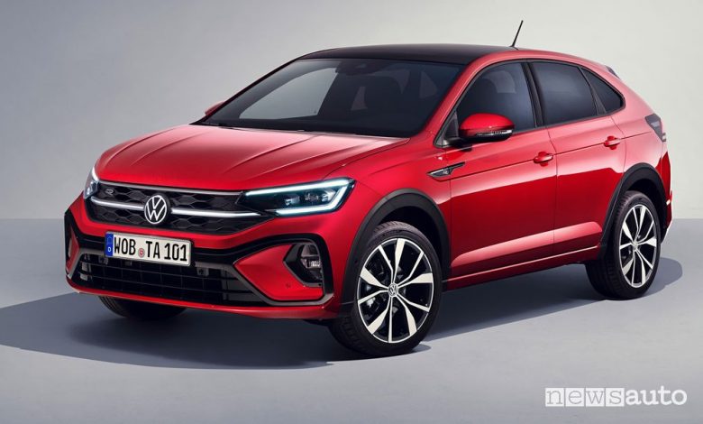 Vista di profilo nuova Volkswagen Taigo R-Line