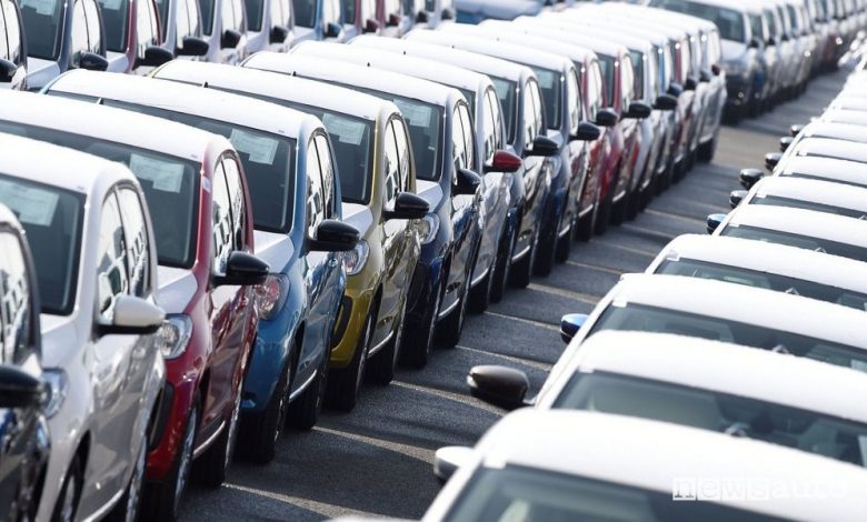 Auto più vendute, senza incentivi mercato in forte crisi a maggio