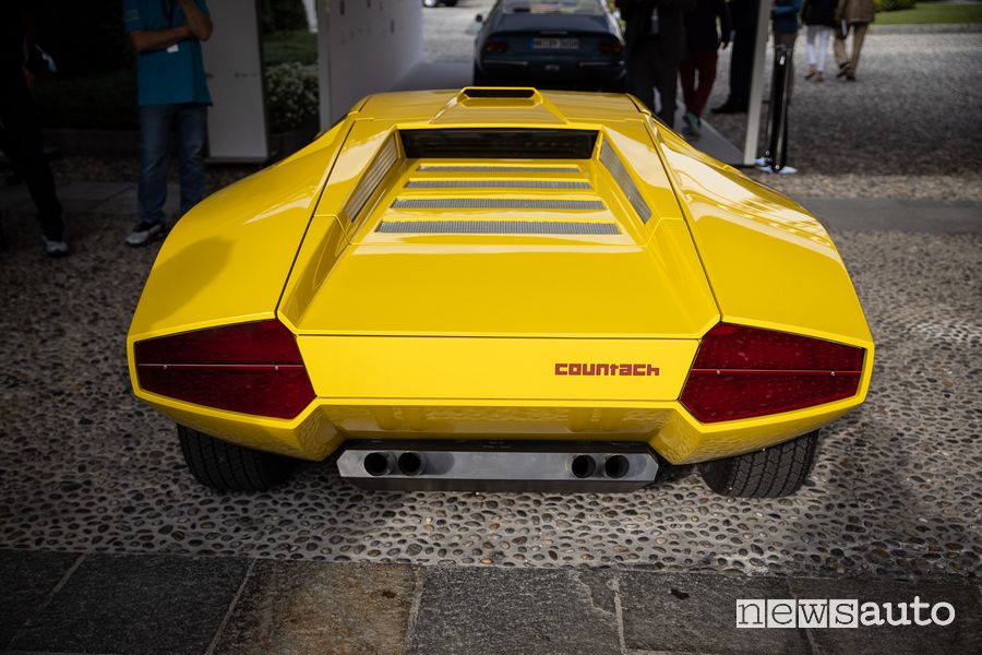 Vista posteriore del concept Lamborghini Countach LP 500