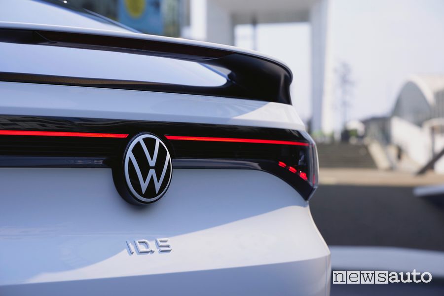 Fascia a Led portellone posteriore Volkswagen ID.5 Pro Performance