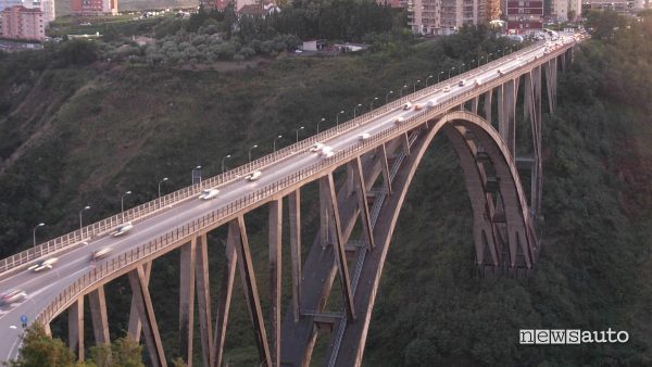 Ponte Morandi Catanzaro viadotto Bisantis