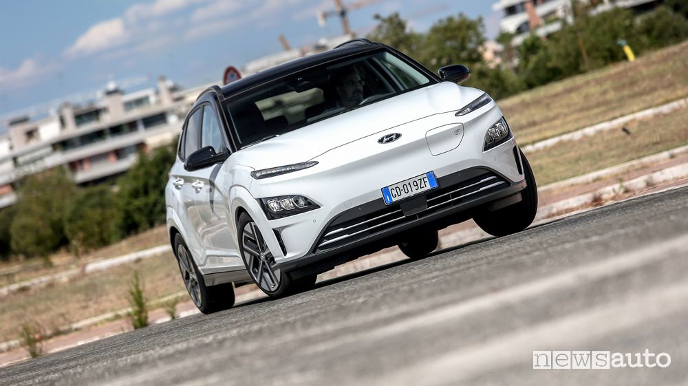 Hyundai Kona Electric profile view in the road test