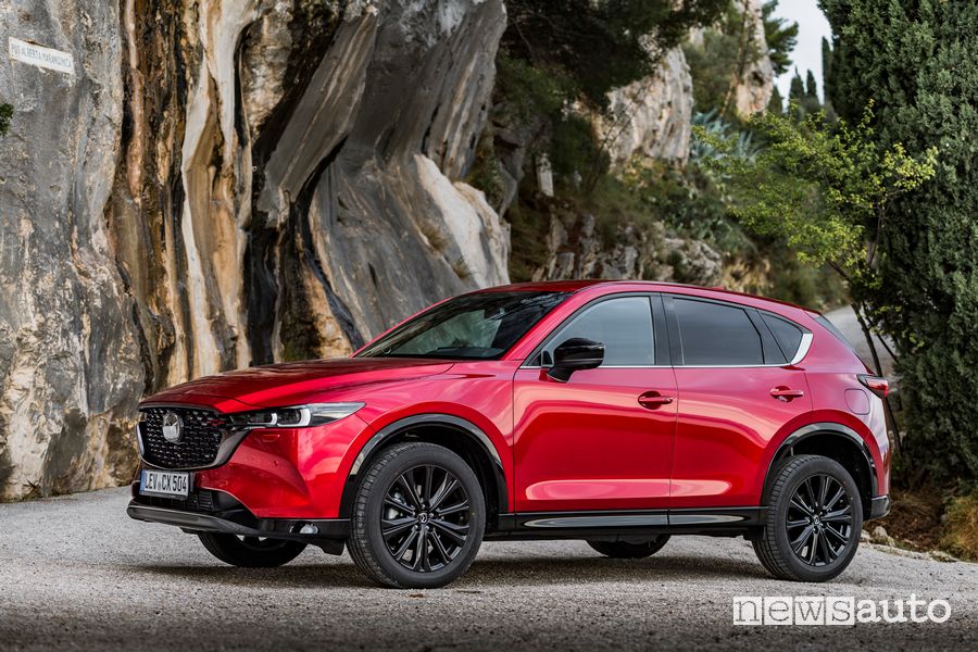Vano di profilo Mazda CX-5 2022 Homora
