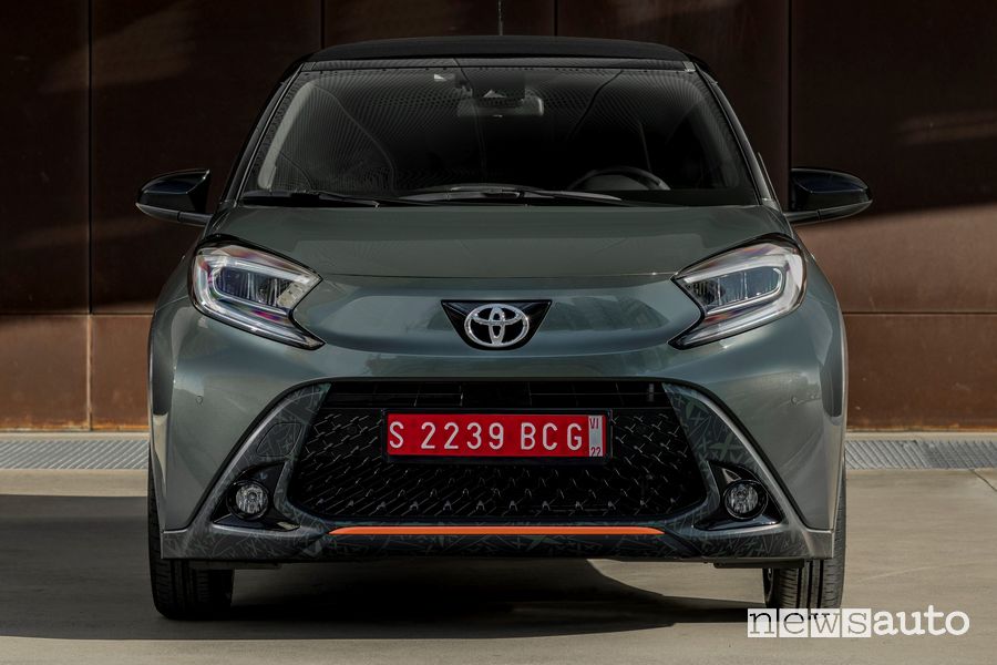 Frontale nuova Toyota Aygo X Limited