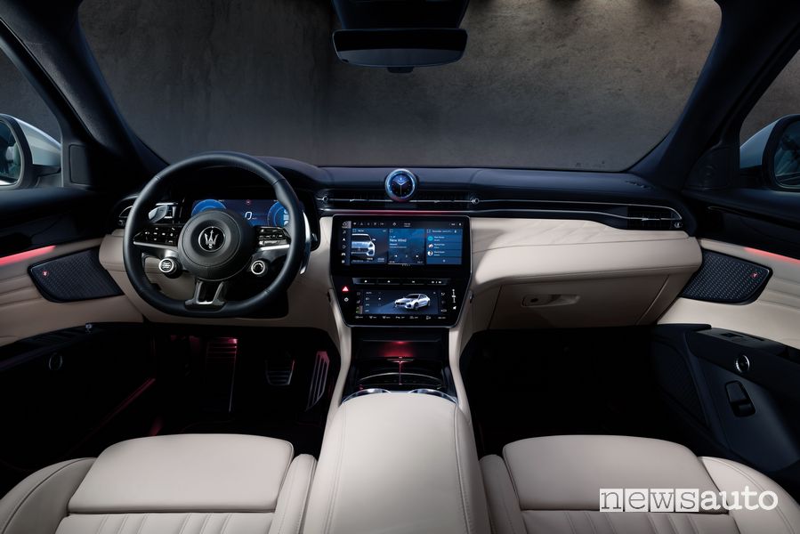 Plancia strumenti abitacolo Maserati Grecale Modena