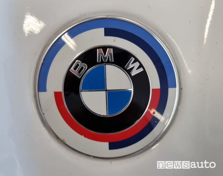 Logo BMW M 50 anni sulla BMW M4 GT3