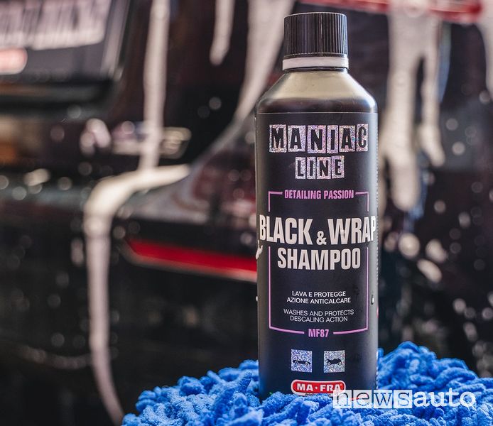 Black & Wrap Shampoo linea Maniac Line di Ma-Fra