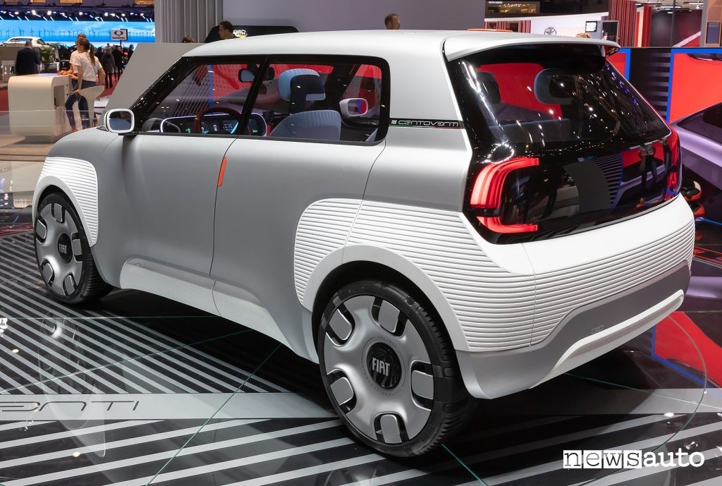 Fiat concept Centoventi al Salone dell'Automobile di Ginevra