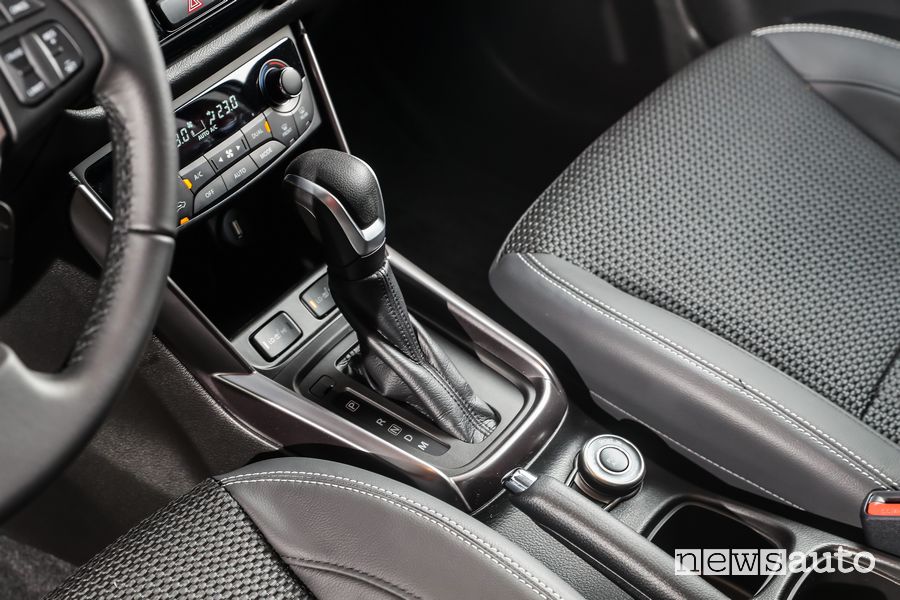 Leva cambio automatico console centrale Suzuki S-Cross Hybrid 1.5 140 Volt