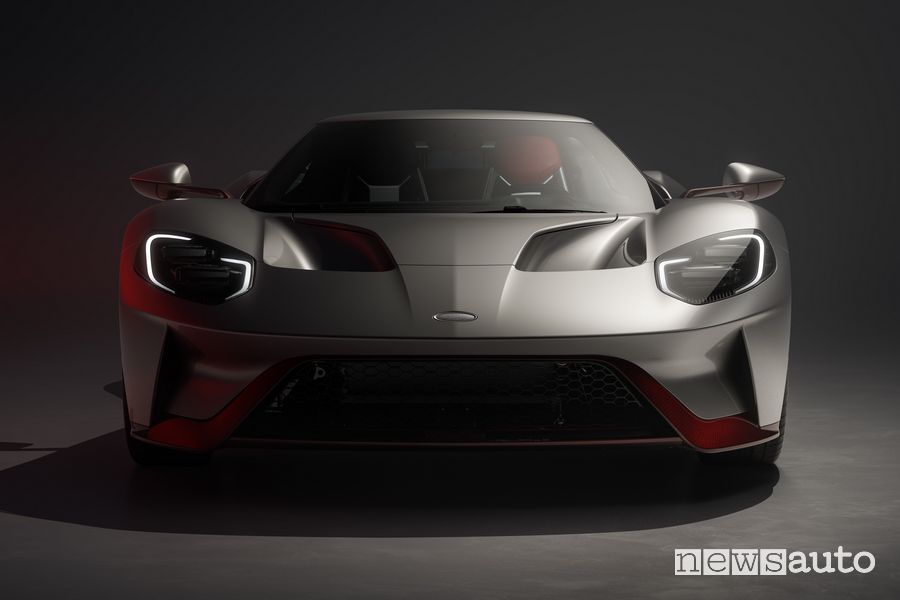 Vista frontale Ford GT LM Edition