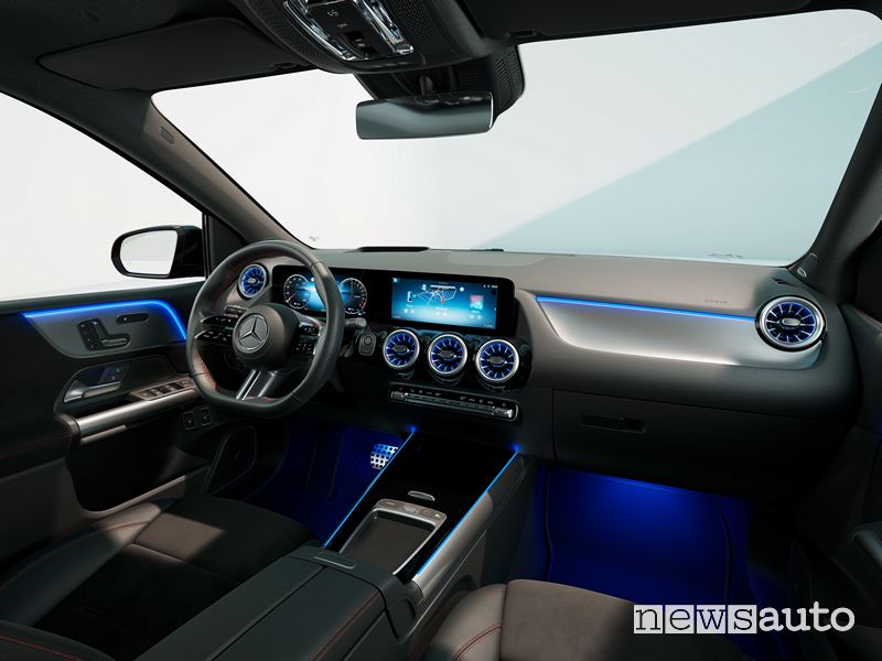 Plancia strumenti abitacolo nuova Mercedes-Benz Classe B 250 e